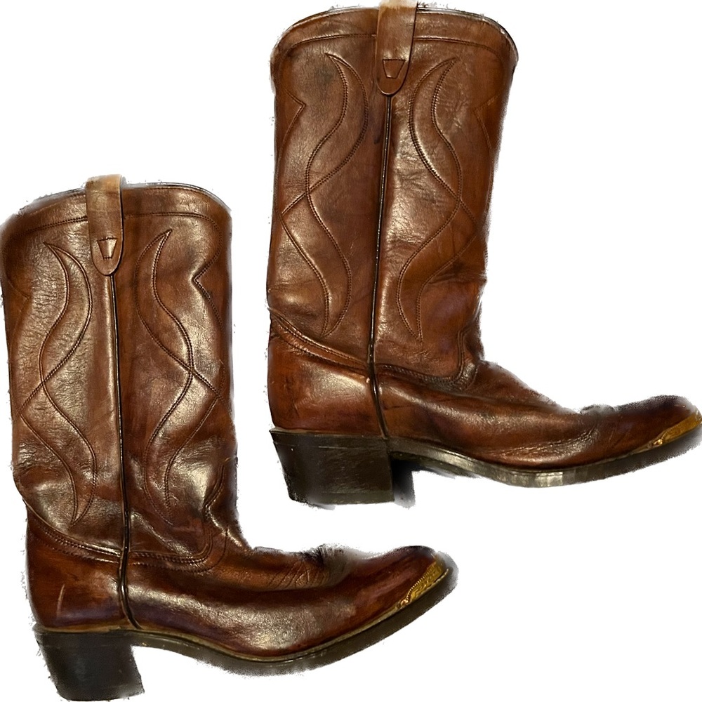 brown cowboy boots